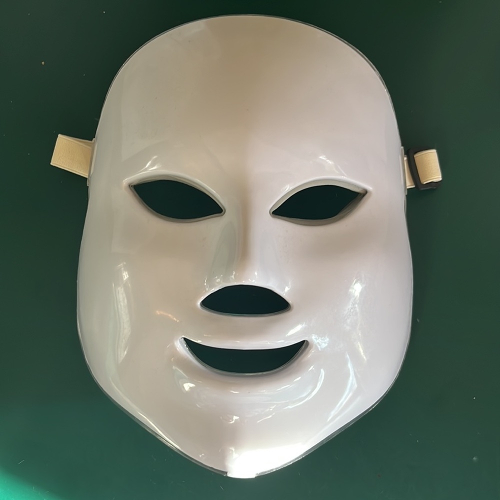 Newkey Red Light LED Therapy Face Mask